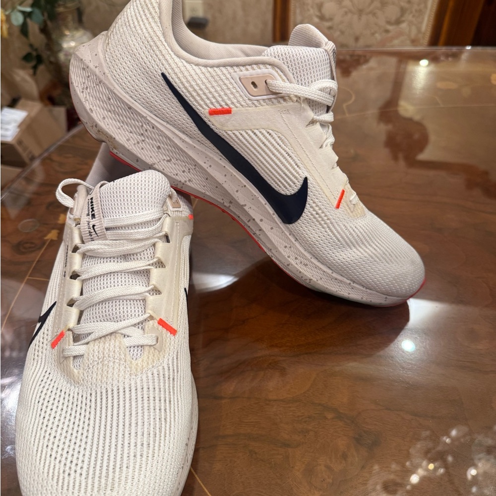 Nike Pegasus 40 Men's Road Running Shoes sneakers Sz 11.0 - Picture 8 of 16